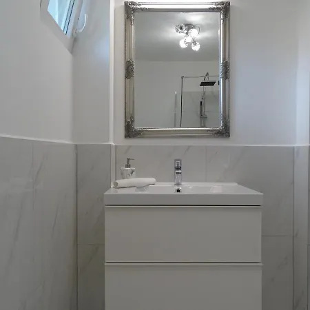 Διαμέρισμα Dorothy *