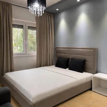 Dorothy Apartment